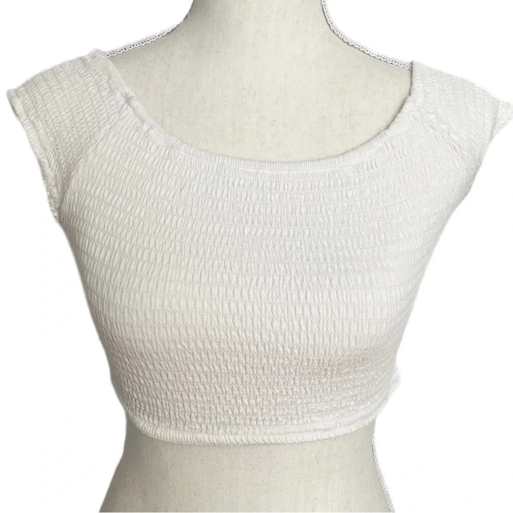 JOHN GALT / BRANDY MELVILLE Cropped Ruched Cap Sleeve Off the Shoulder T…